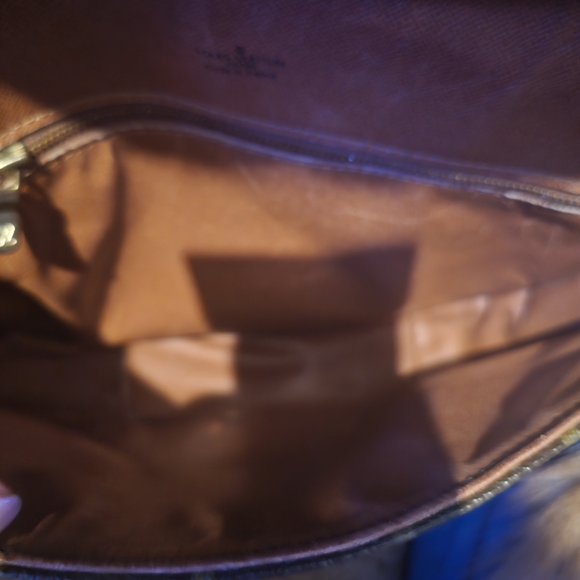 Louis Vuitton Brown Monogram Crossbody Bag with Leopard Accent - Picture 6 of 9